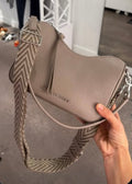 Marc Jacobs The Crescent Küçük Omuz Çantası – Vizon